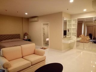 For rent 2 ベッドルーム condo in Khlong San, Bangkok