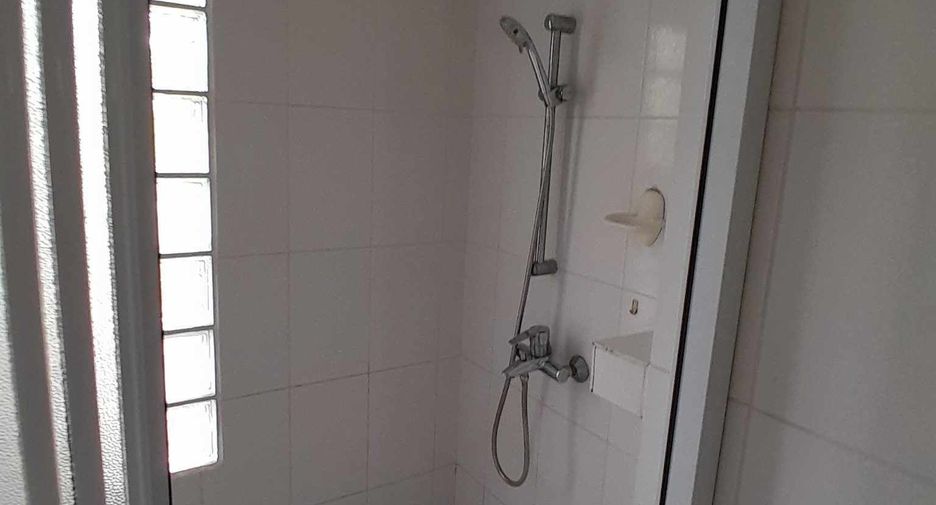 For rent 3 bedrooms condo in Yan Nawa, Bangkok