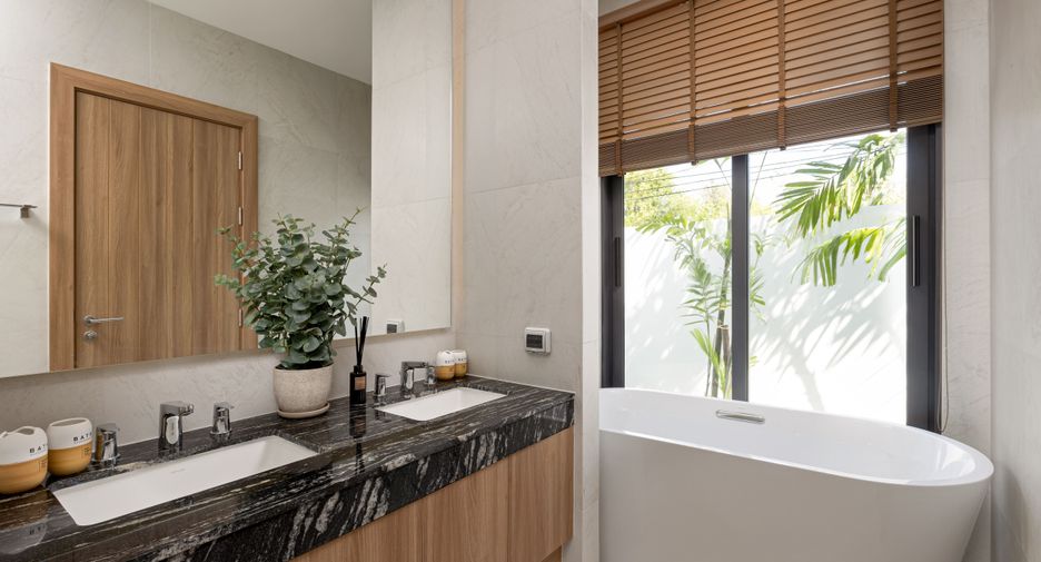 For sale 3 bedrooms villa in Thalang, Phuket