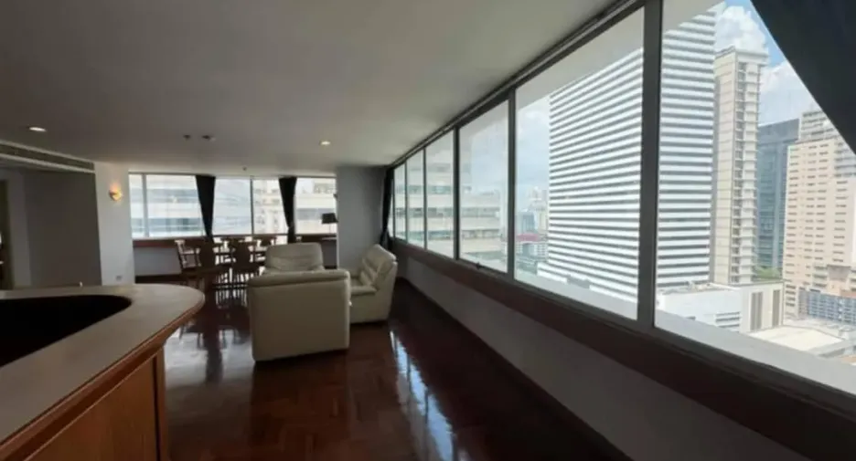 For sale 2 bedrooms condo in Watthana, Bangkok