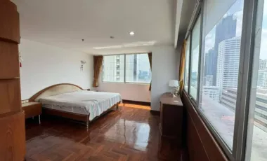 For sale 2 bedrooms condo in Watthana, Bangkok