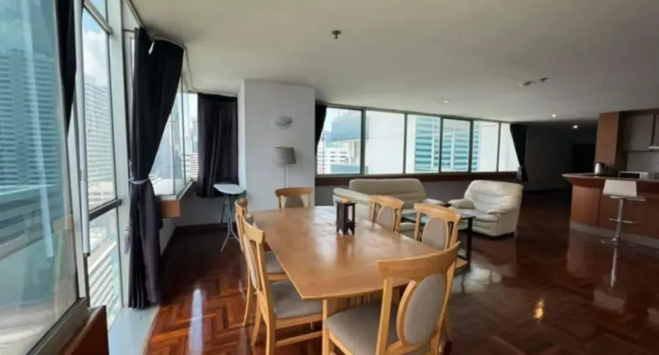 For sale 2 bedrooms condo in Watthana, Bangkok
