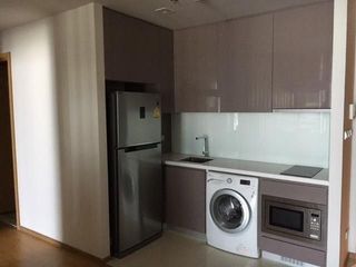Wohnung zur Miete mit 2 Zimmer in Khlong Toei, Bangkok