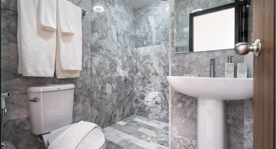 For sale 2 bedrooms condo in Thalang, Phuket