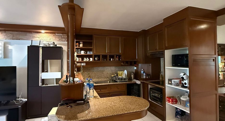 For rent 2 bedrooms apartment 