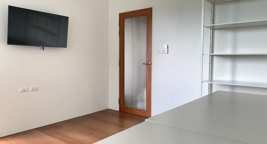 Casa adosada en venta de 4 habitaciones en Saphan Sung, Bangkok
