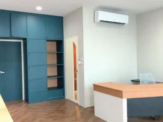 For sale 4 ベッドルーム townhouse in Saphan Sung, Bangkok