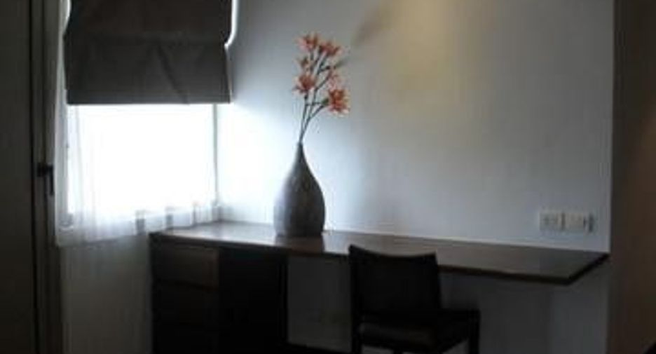 For rent 3 bedrooms condo in Pathum Wan, Bangkok