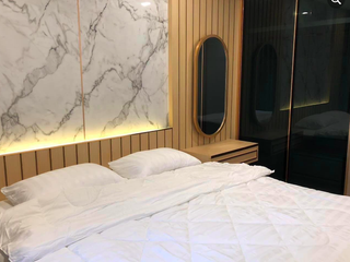 For rent 2 ベッドルーム condo in Bang Rak, Bangkok