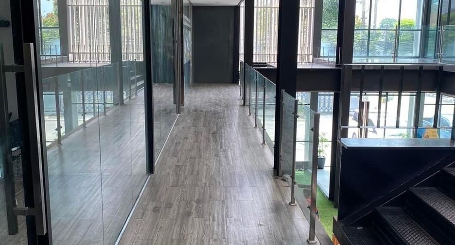 Продажа 4 спальни офис в Bang Phli, Самутпракан