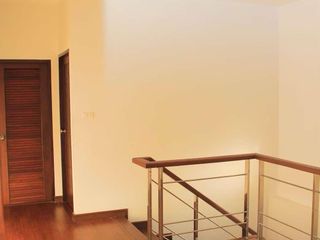 For rent 4 bedrooms townhouse in Phaya Thai, Bangkok