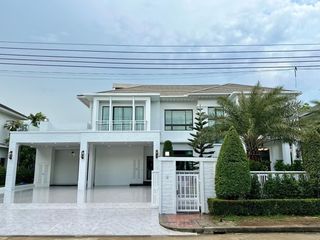 ให้เช่า 5 ห้องนอน บ้านเดี่ยว ใน ลาดกระบัง, กรุงเทพฯ