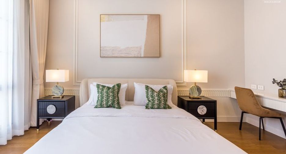 For rent 4 bedrooms villa in Bang Kapi, Bangkok