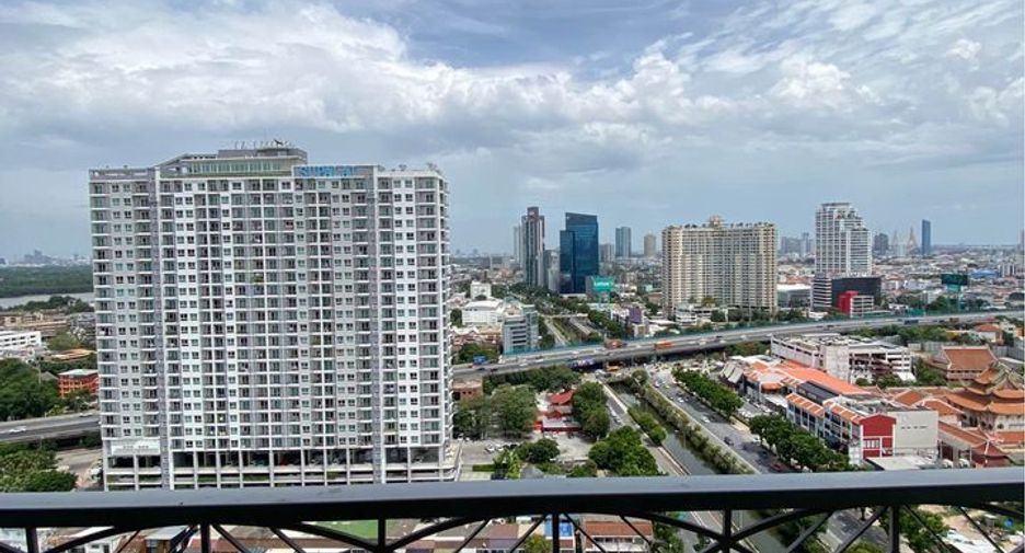 Condo en alquiler de 2 habitaciones en Yan Nawa, Bangkok