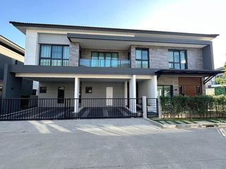 À louer 4 chambres maison à Bang Phli, Samut Prakan