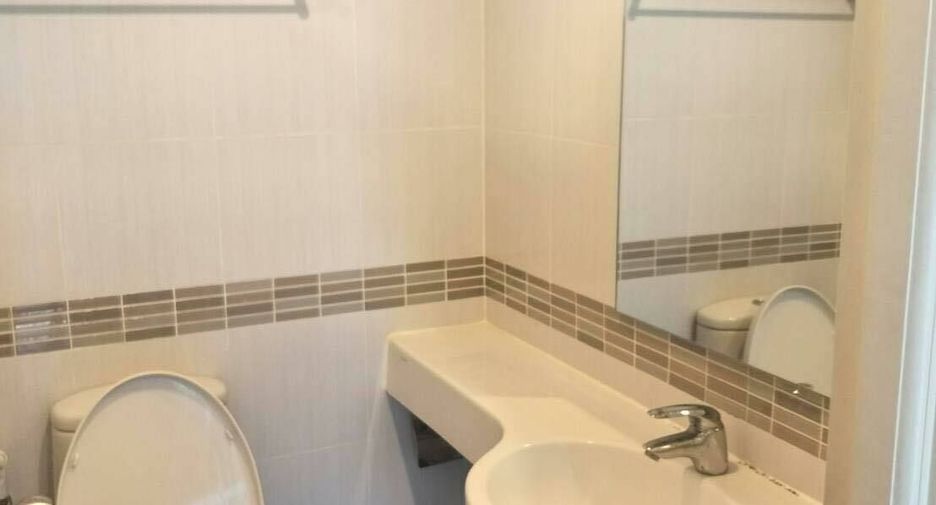 Продажа 1 кровать кондо в Хуаи Кхщанг, Бангкок