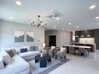 For rent 5 bedrooms house in Bang Phli, Samut Prakan