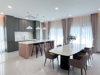 For rent 5 bedrooms house in Bang Phli, Samut Prakan