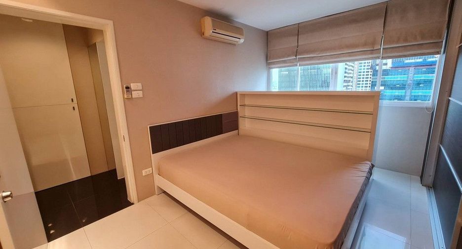 For sale 2 bedrooms condo in Watthana, Bangkok