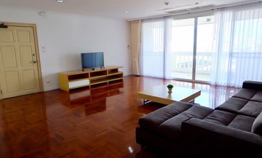 For rent 3 ベッドルーム condo in Sathon, Bangkok