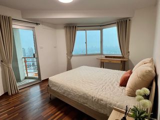 Wohnung zur Miete mit 3 Zimmer in Yan Nawa, Bangkok