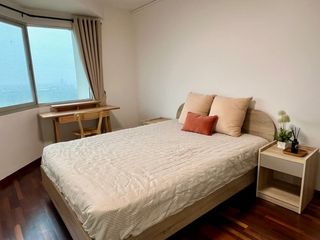 Wohnung zur Miete mit 3 Zimmer in Yan Nawa, Bangkok