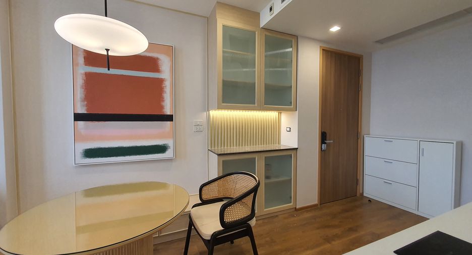For rent 1 bed condo in Watthana, Bangkok