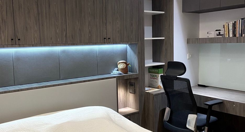 Condo en venta y en alquiler de 3 habitaciones en Watthana, Bangkok