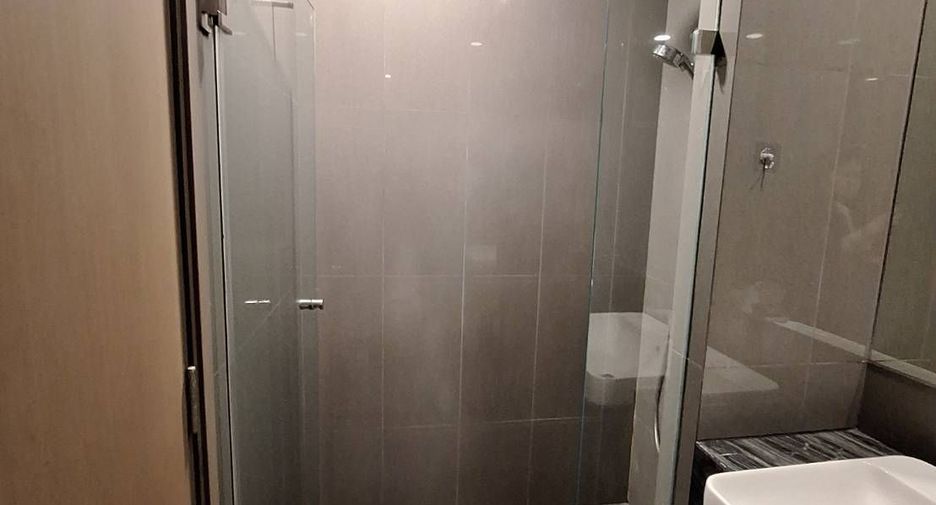 For rent 1 bed condo in Bang Rak, Bangkok