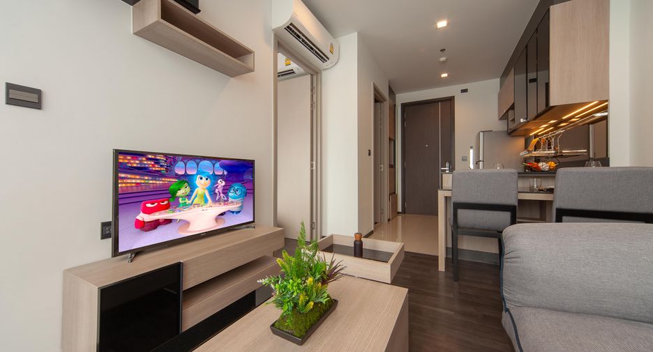 For sale 1 bed condo in Huai Khwang, Bangkok