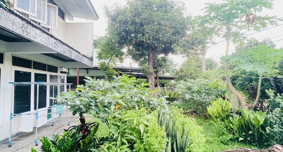 For sale 6 ベッドルーム house in Bang Kapi, Bangkok