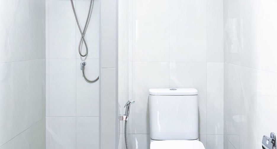 For sale 2 bedrooms condo in Khlong Toei, Bangkok