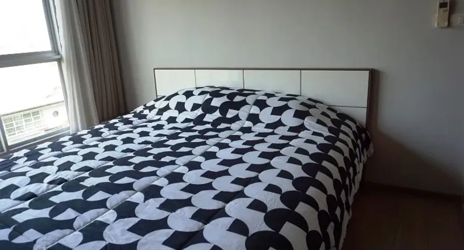 For sale 1 bed condo in Watthana, Bangkok