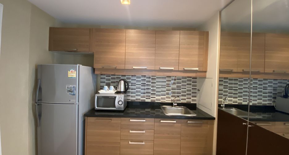 Apartamento en alquiler de 1 habitaciones en Khlong Toei, Bangkok