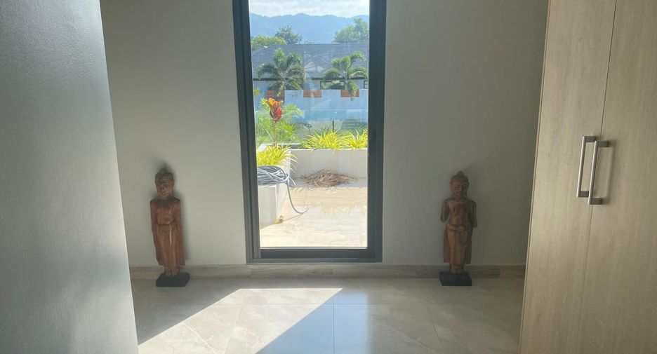 For rent 4 bedrooms villa in Thalang, Phuket