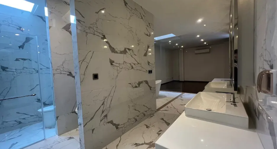 For sale 7 bedrooms house in Lat Phrao, Bangkok
