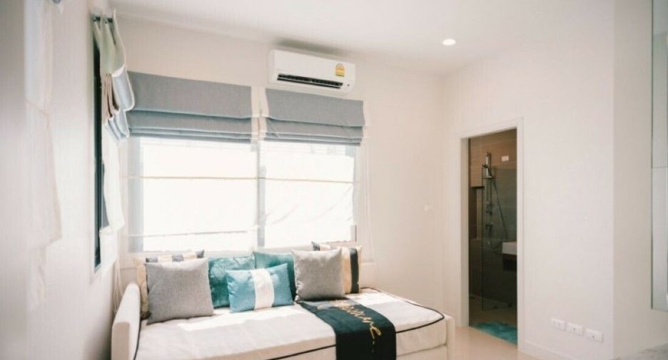 For sale 4 bedrooms house in Lak Si, Bangkok