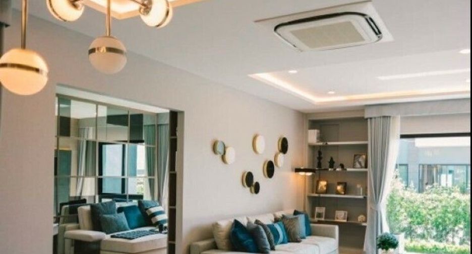 For sale 4 bedrooms house in Lak Si, Bangkok
