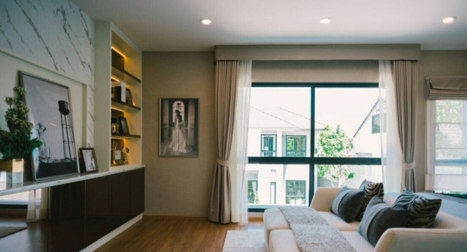 For sale 4 bedrooms house in Lak Si, Bangkok
