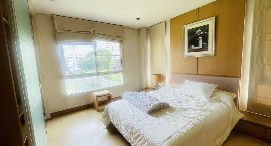 For sale 2 bedrooms condo in Watthana, Bangkok