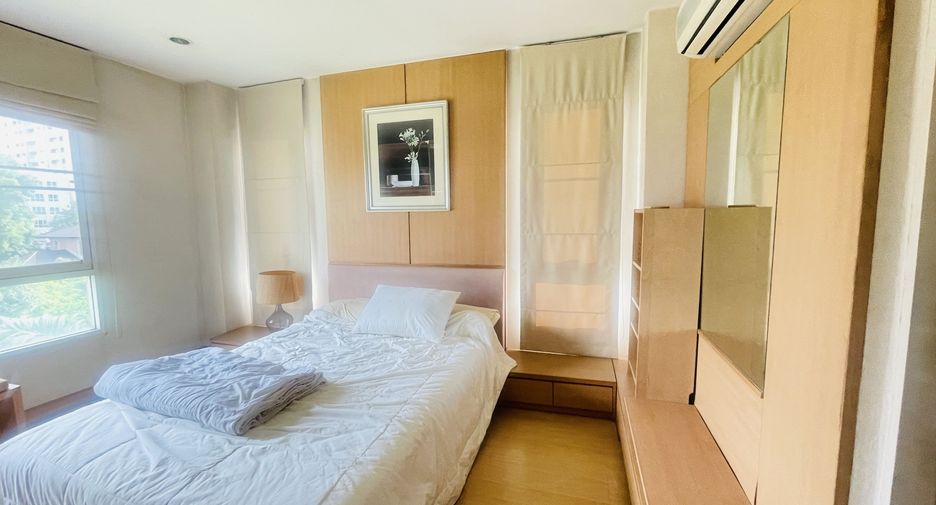 For sale 2 bedrooms condo in Watthana, Bangkok