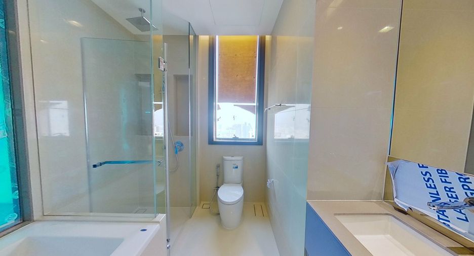 For sale 2 bedrooms condo in Watthana, Bangkok