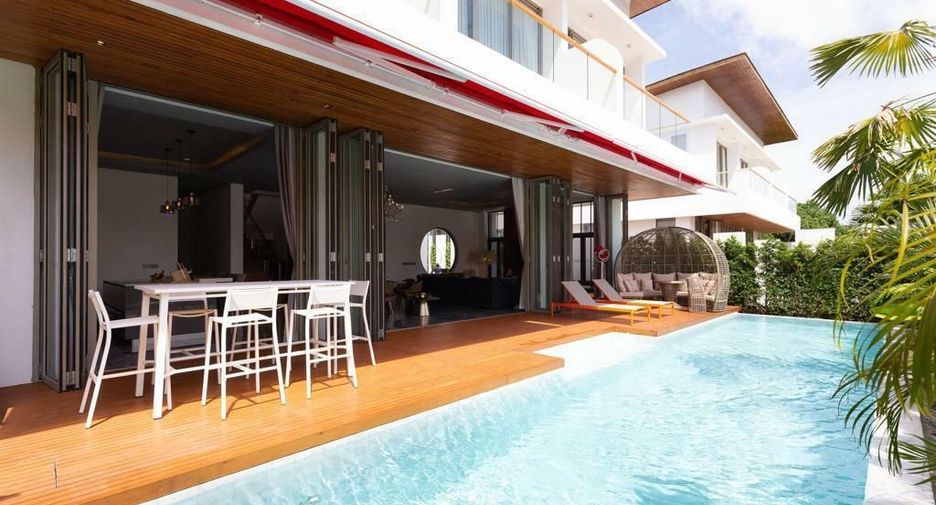 À vendre et à louer 4 chambres villa à Mueang Phuket, Phuket