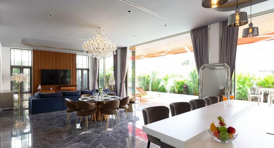 À vendre et à louer 4 chambres villa à Mueang Phuket, Phuket