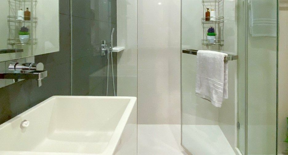 For sale 1 bed condo in Khlong San, Bangkok