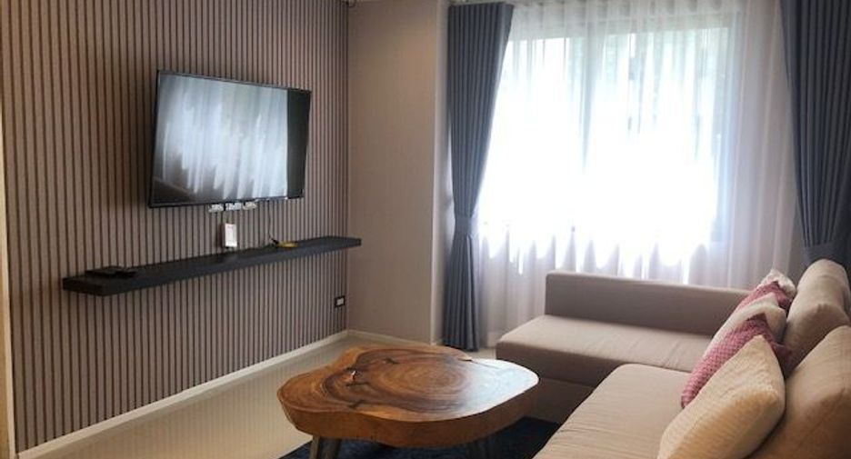 For rent 2 bedrooms condo in Sathon, Bangkok