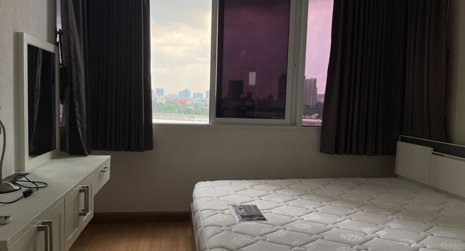 For rent 2 bedrooms condo in Huai Khwang, Bangkok