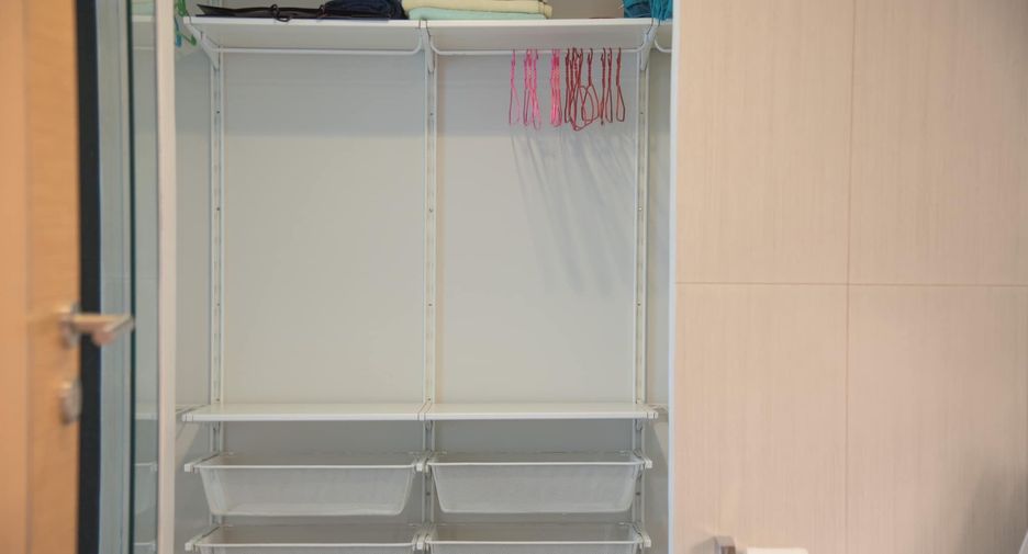 For sale 1 bed condo in Khlong Toei, Bangkok