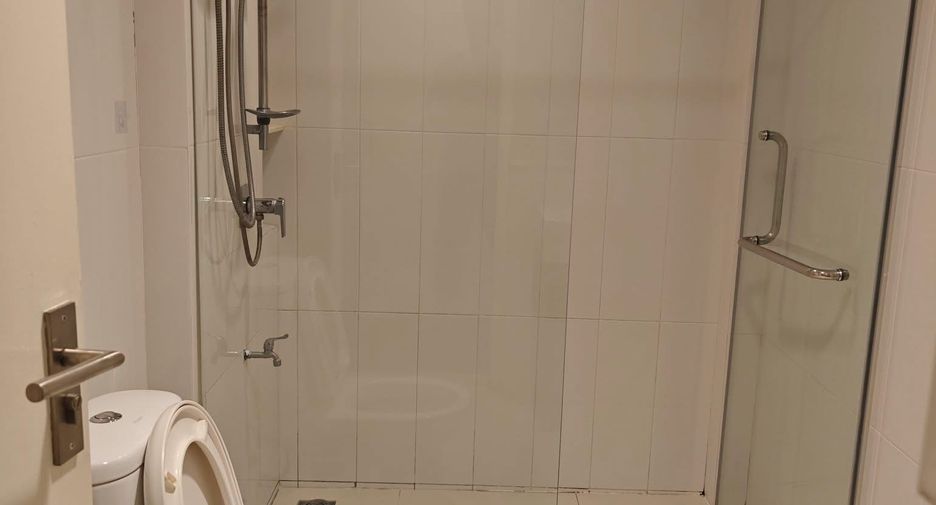 For sale and for rent 3 bedrooms townhouse in Lat Phrao, Bangkok
