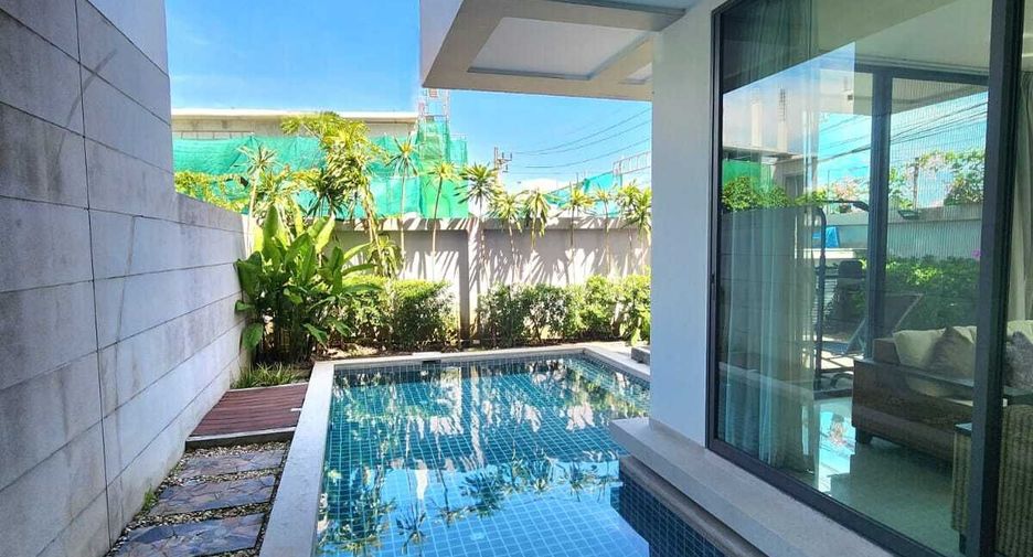 For rent 4 bedrooms townhouse in Mueang Phuket, Phuket